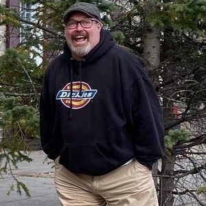 Meet your Posher, Christopher